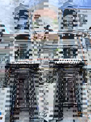 chính chủ bán nhà thạnh xuân quận 12 dt 5.2x16 xay 2 làu đường 6 met