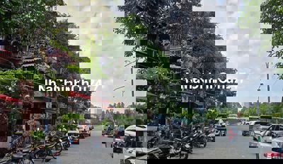 Bán nhà phố thương mại 2 mặt tiền ngay trung tâm TP Mới BD