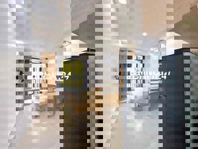 SỐNG CHẤT-Quận 3-Full Nội Thất - Bờ Kè Hoàng Sa - Vòng Xoay Dân Chủ