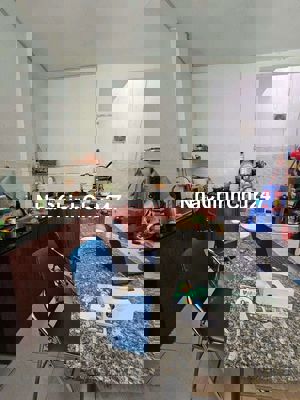 Gấp gấp gấp chủ vừa gửi 4.2x10 giá 2ty đường lk 4_5 BHHB hẻm xe hơi