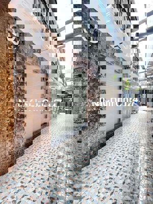 Nhà mới: Yên Hòa, ngõ nông, ô tô vào tận nơi, thang máy sịn .32m2*6T.