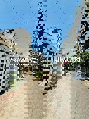 HOT TẶNG NỘI THẤT, NHÀ 4 TẦNG Ở NGAY DÂN TRÍ CAO ĐƯỜNG NHỰA 6M