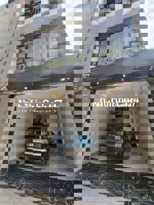 Bán Nhà Nguyễn Lam- Phúc Đồng, Ga ra ôtô- Thang Máy- Nhà Siêu Đẹp