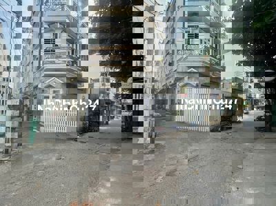 Chủ nhà cần bán nhà gấp với giá cực tốt để đi nước ngoài