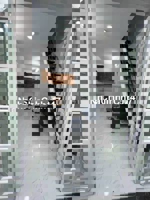 Nhà cách mặt đường Trường Chinh vào 60m, sổ chính chủ