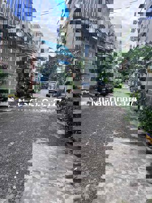 BÁN NHÀ MẶT TIỀN ĐƯỜNG SỐ - NGAY NGÃ 3 NGUYỄN SƠN + BÌNH LONG. Q. BT