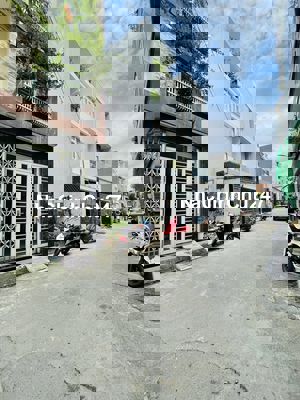 Nhà Linh Chiểu 58m2 4 tấm HXH 5m ngay Vincom Thủ Đức Linh Chiểu