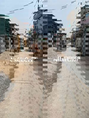 Chính chủ bán 85m trục chính Đại ĐỒng,Phú Xuyên 2oto tránh giá 3,xty