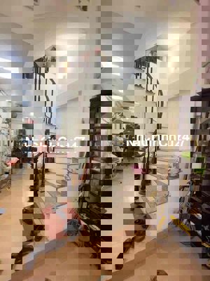 Bán nhà phố Định Công, chỉ 5,3 tỷ, Dt: 30m2*5T, Ngõ nông, Gần ô tô