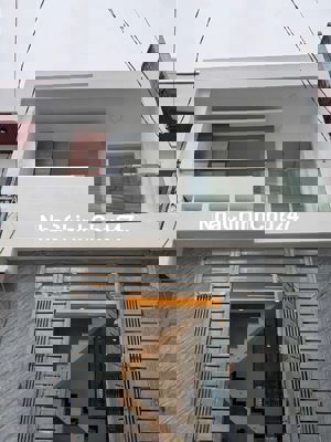 🍀Nhà chính chủ dt 5,5x12m. HƯƠNG LỘ 2