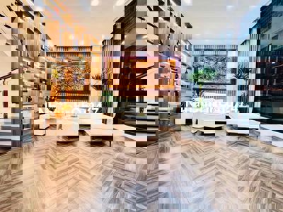 Bán Gấp! Tôn Đức Thắng, ngõ nông, sát phố, 25m ô tô, nhà đẹp ở luôn