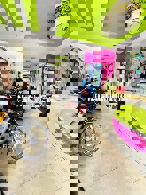 Nhà diện tích đất 84m xây 5 tầng -  vạn kiếp p3. Q. Bình thạnh./////