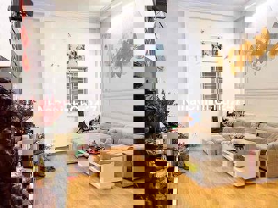 Phố Khương Đình, 6,8 tỷ 36m2*5T, Ngõ nông, Gần phố, Nhà đẹp 6,8 tỷ