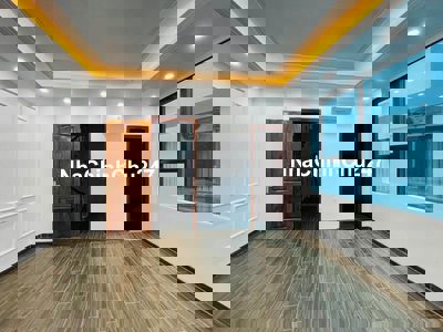 BÁN NHÀ ĐÀO TẤN, LÔ GỐC, OTO VÀO NHÀ, VỊ TRÍ SIÊU ĐẸP, NHÀ MỚI TINH