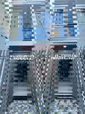 chính chủ bán nhà thị trấn đức hoà cách đường lớn 30m