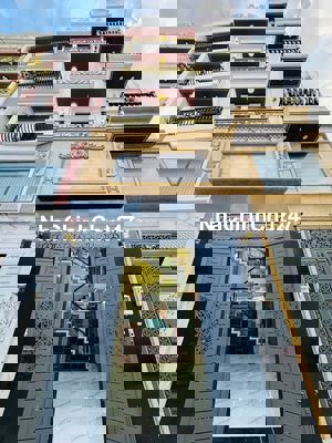 Bán gấp nhà xây mới 5 tầng, mặt tiền 7m . 5PN . Khu Víp Mã Lò