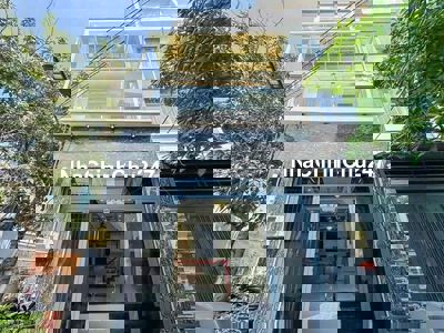 Nhà huỳnh tấn phát gần chợ phú xuân nhà bè.