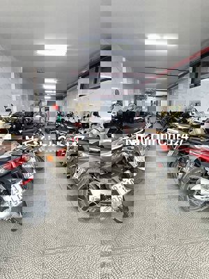 TÔI CẦN BÁN CĂN HỘ DÒNG TIỀN 6 TẦNG 10 PHÒNG THANG MÁY TRUNG PHỤNG