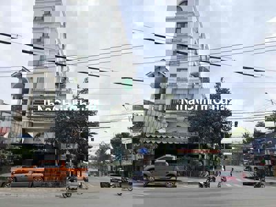 Siêu Phẩm Tại Dĩ An - Thẩm Mỹ Viện Số 1A Nguyễn Thị Minh Khai