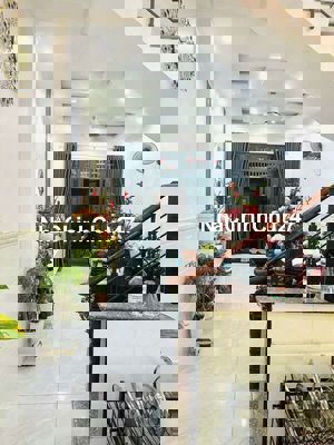 💥 NHÀ 1 LẦU SHR – HẺM 5M – CHÍNH CHỦ  3tỷ880 tl4x13M
2 tang 2PN, 2WC,