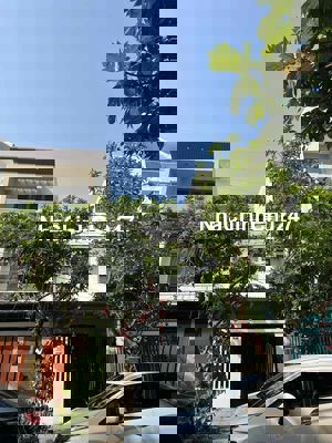 ĐẢO 1A HOÀ XUÂN, MẶT TIỀN ĐƯỜNG 7m5