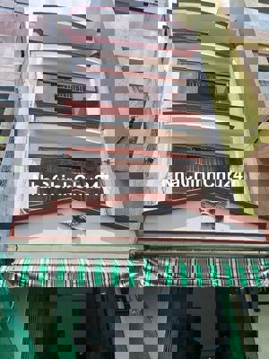 Bán nhà mặt tiền đường Tân Vĩnh 13 tỉ Quận 4.