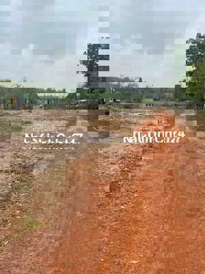 Chủ Ngộp ngân hàng cần bán Gấp 190m2 đất có 100 thổ giá 190 triệu