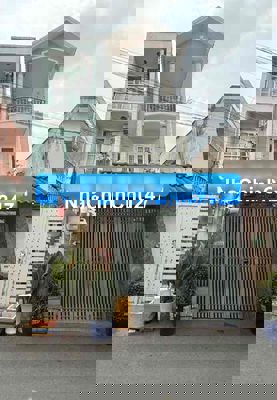 MT hẻm 872 Quang Trung - 4.5x20m đúc 3 tầng, đường lớn sầm uất.