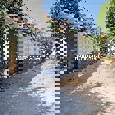 Chỉ 3.x tỷ- Biệt Thự 619m2 đủ NT Biên Hòa, Khu Sy quan. chính chủ bán