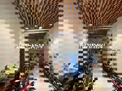 Nhà Mặt tiền đường số 38, P.Tân Phong, Q7, 72m2, 4 lầu, 5PN, 13.9 tỷ!