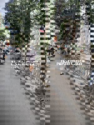 Bán nhà mặt ngõ 214 trịnh đình cửu 2 tầng