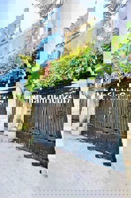 Mặt tiền kế Phạm Thế Hiển, P4, Q8, 85m2, 3 tầng, 3 phòng ngủ, 3 Wc.