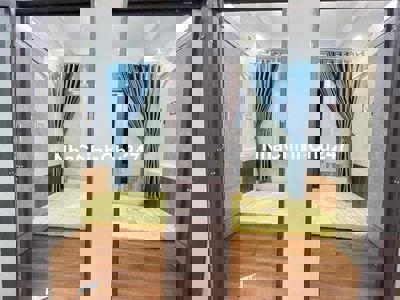 366 Chu Văn An , 2PN Có Ban Công 40m2 Hẻm Xe Hơi