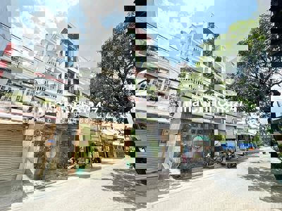 Nhà trệt lửng 3 lầu 4x16 mặt tiền Bùi Văn Ngữ full nội thất