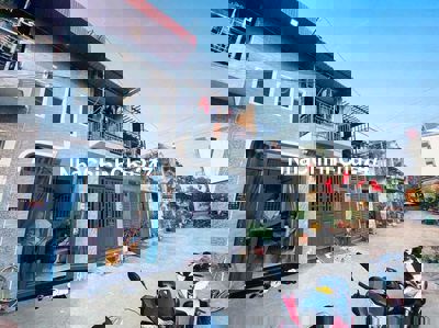 chính chủ cần bán gấp nhà Thạnh Lộc 14 hẻm xe hơi quay đầu