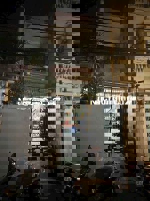 NHÀ TRƯỜNG CHINH VIP BÀU CÁT TÂN BÌNH ( 3,5m x 16m)