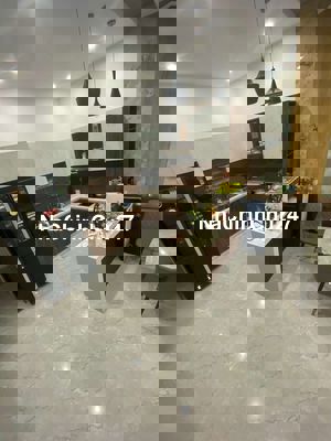 CẦN BÁN NHÀ 3 TẦNG FULL NỘI THẤT – TRẦN KIM XUYẾN, HÒA XUÂN 3PN,3WC