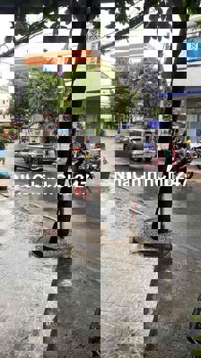 Mặt tiền Nguyễn Hồng Đào , P.14, Tân Bình.