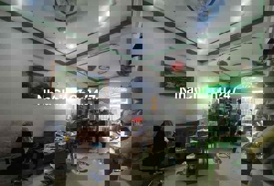 Chính chủ bán gấp căn nhà bank định giá hơn 8 tỷ 6m x 21m Trường Chinh