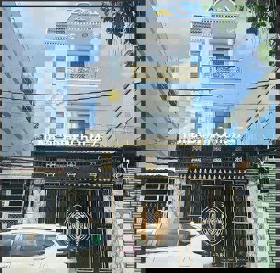 Bán nhà 3 tầng ngay trung tâm Thủ Dầu Một 3 PN • Hướng Đông