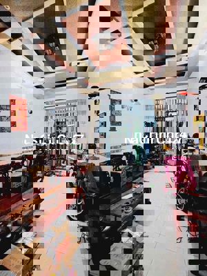 Bán nhanh nhà Gò Xoài Mã Lò: 4x13 đúc 4 lầu giá còn bớt sổ hồng