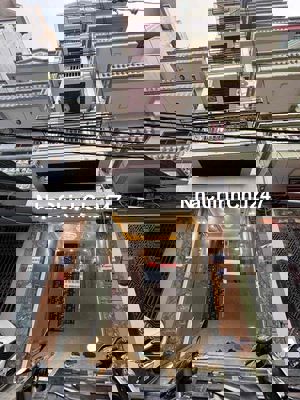 Cần bán gấp,Nhà phố Vương Thừa Vũ,oto vào nhà, 2 mặt thoáng, nhà đẹp,4