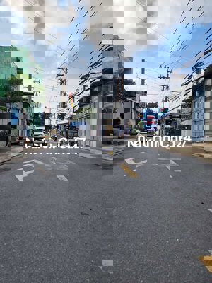 Ban nha mat tien duong xuan thoi 8