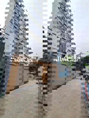 Nhà 6 tầng sang-xịn-mịn