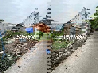 Chủ Ngộp Cần Bán Gấp Đất 5x13,3 hẻm CMT8 gần ngã 3 lò chén