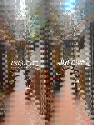 BÁN NHÀ CHÍNH KINH THANH XUÂN 48M2;4 TẦNG; MẶT 6M;4 PN;10,95 TỶ .