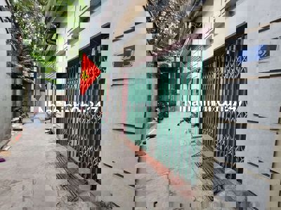 Tôi cần bán nhà riêng40m2(4x 10). Nhà sát TTHC Q.Hoàng Mai,CV Yên Sở.