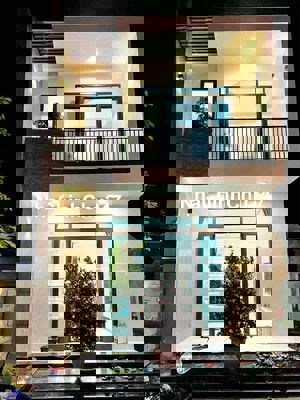 Nhà phố 95m2, 3 phòng ngủ, đường Nguyễn Văn Thành, Thủ Dầu Một