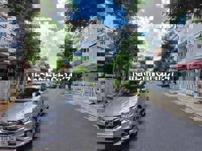 NGUYÊN CĂN NHÀ PHỐ LOVERA PARK ( full nội thất ) chỉ 12tr/th.