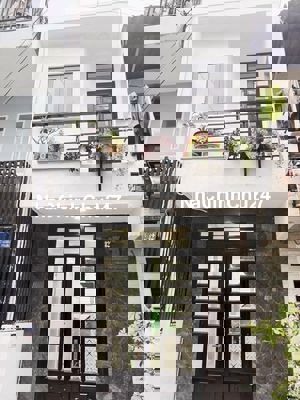 CHÍNH CHỦ BÁN NHÀ HẺM CMT8 – VỊ TRÍ ĐẮC ĐỊA – GIÁ TỐT